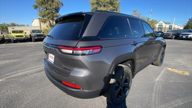 new 2025 Jeep Grand Cherokee car, priced at $51,955