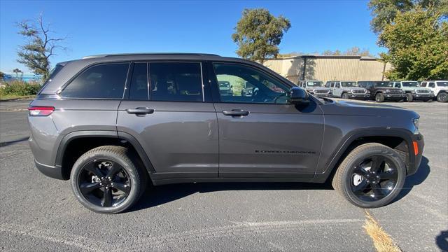 new 2025 Jeep Grand Cherokee car, priced at $51,955