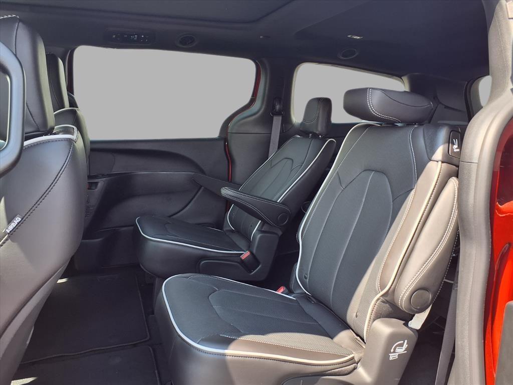 new 2026 Chrysler Pacifica car, priced at $46,090