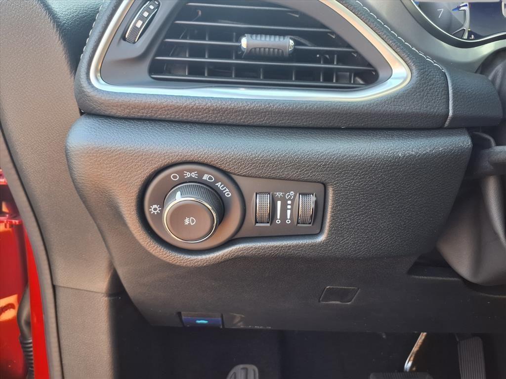 new 2026 Chrysler Pacifica car, priced at $46,090