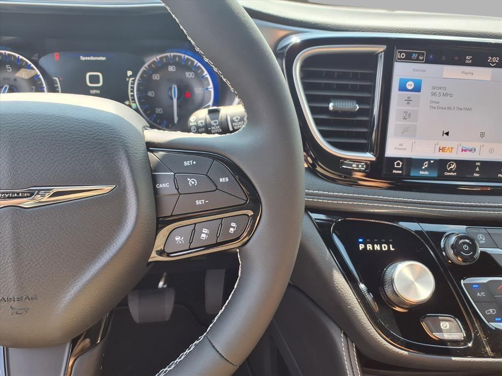 new 2026 Chrysler Pacifica car, priced at $46,090