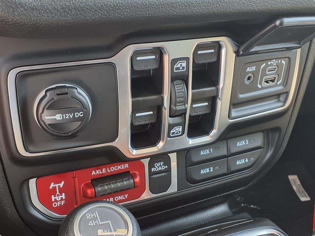 new 2025 Jeep Wrangler car, priced at $48,195