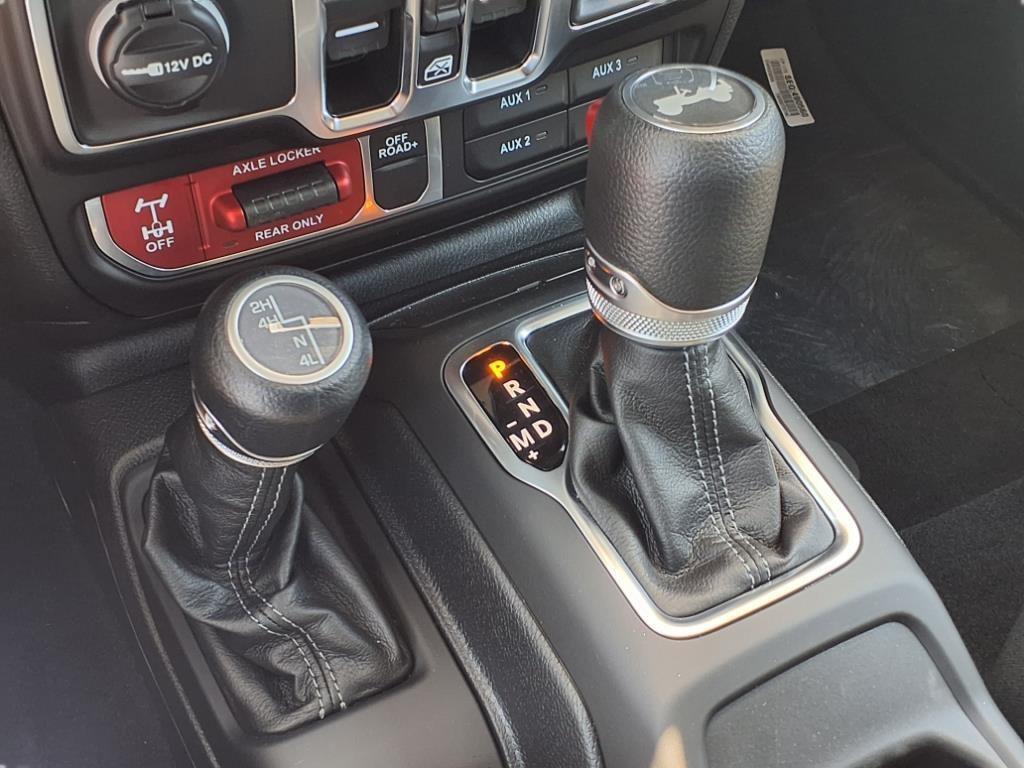 new 2025 Jeep Wrangler car, priced at $48,195