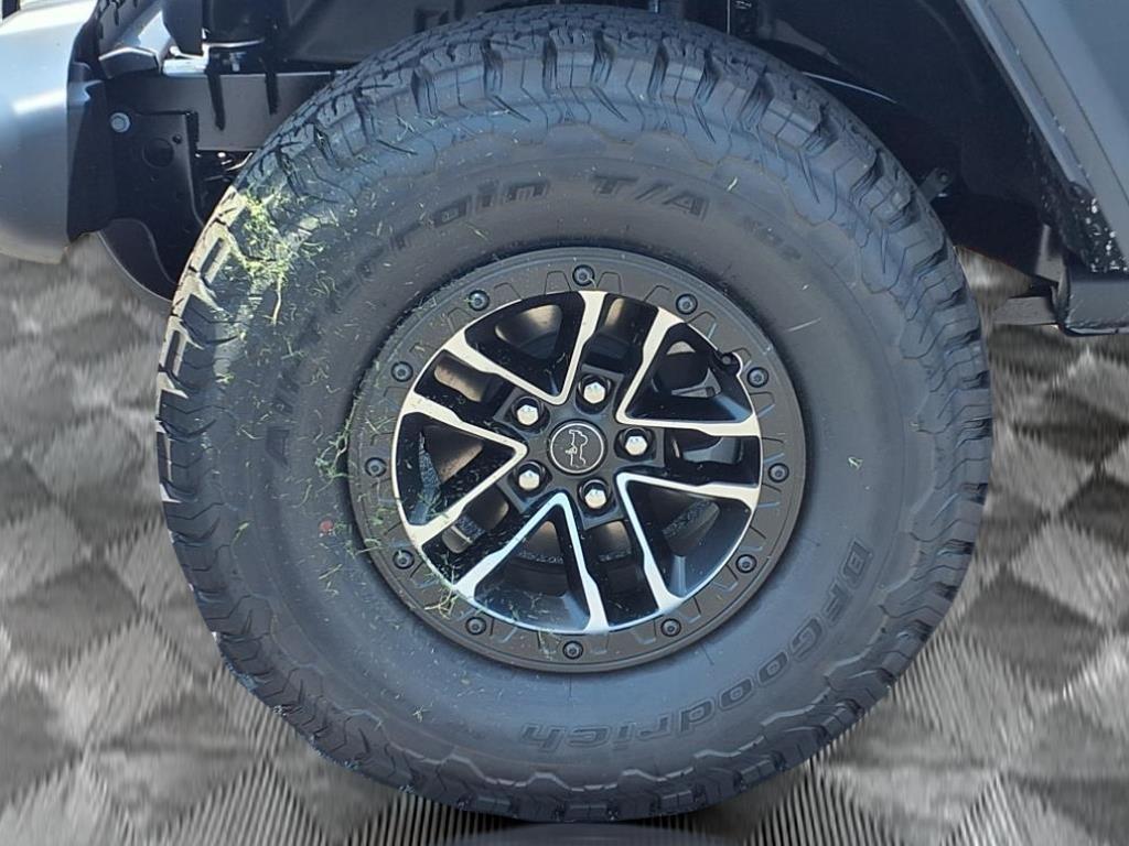 new 2025 Jeep Wrangler car, priced at $48,195