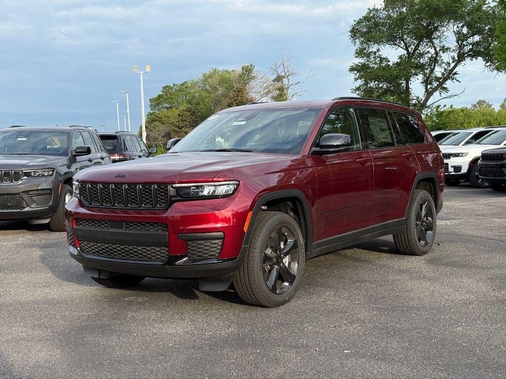 new 2025 Jeep Grand Cherokee L car, priced at $42,019