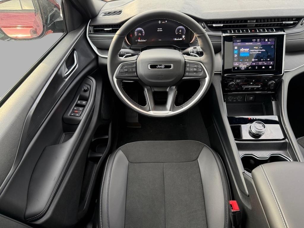 new 2025 Jeep Grand Cherokee L car, priced at $42,019