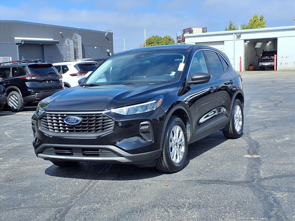 used 2024 Ford Escape car, priced at $21,398