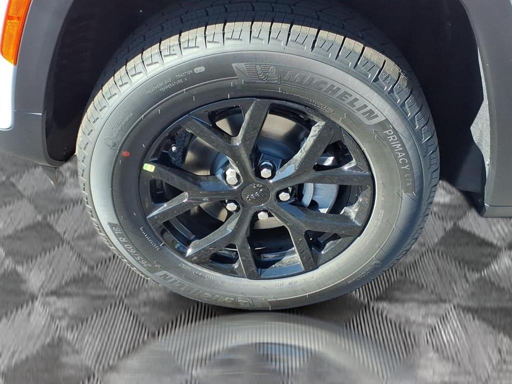 new 2025 Jeep Grand Cherokee car, priced at $40,609