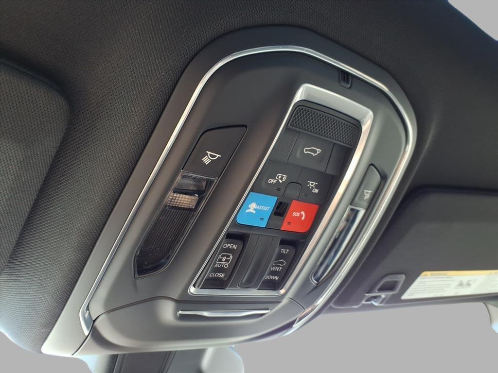 new 2025 Jeep Grand Cherokee car, priced at $40,609