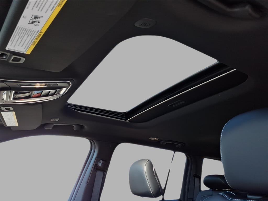 new 2025 Jeep Grand Cherokee car, priced at $40,609