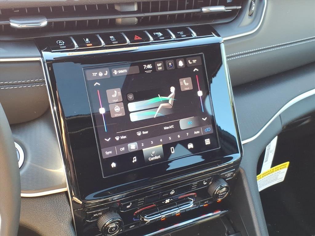 new 2025 Jeep Grand Cherokee car, priced at $40,609