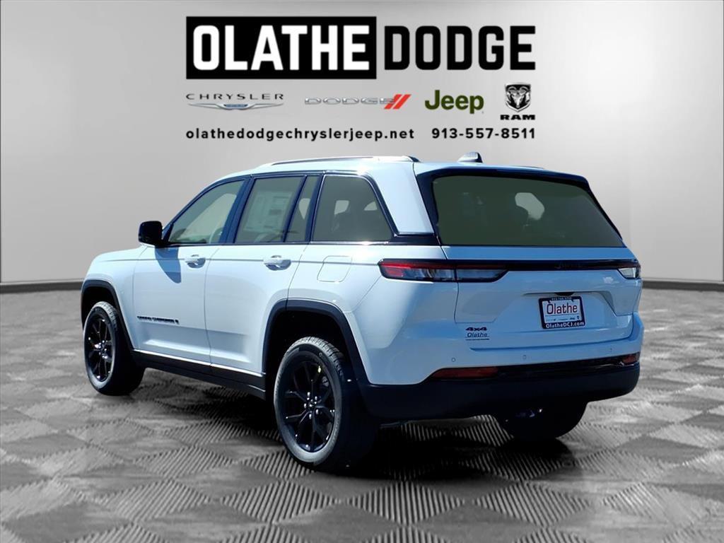 new 2025 Jeep Grand Cherokee car, priced at $40,609