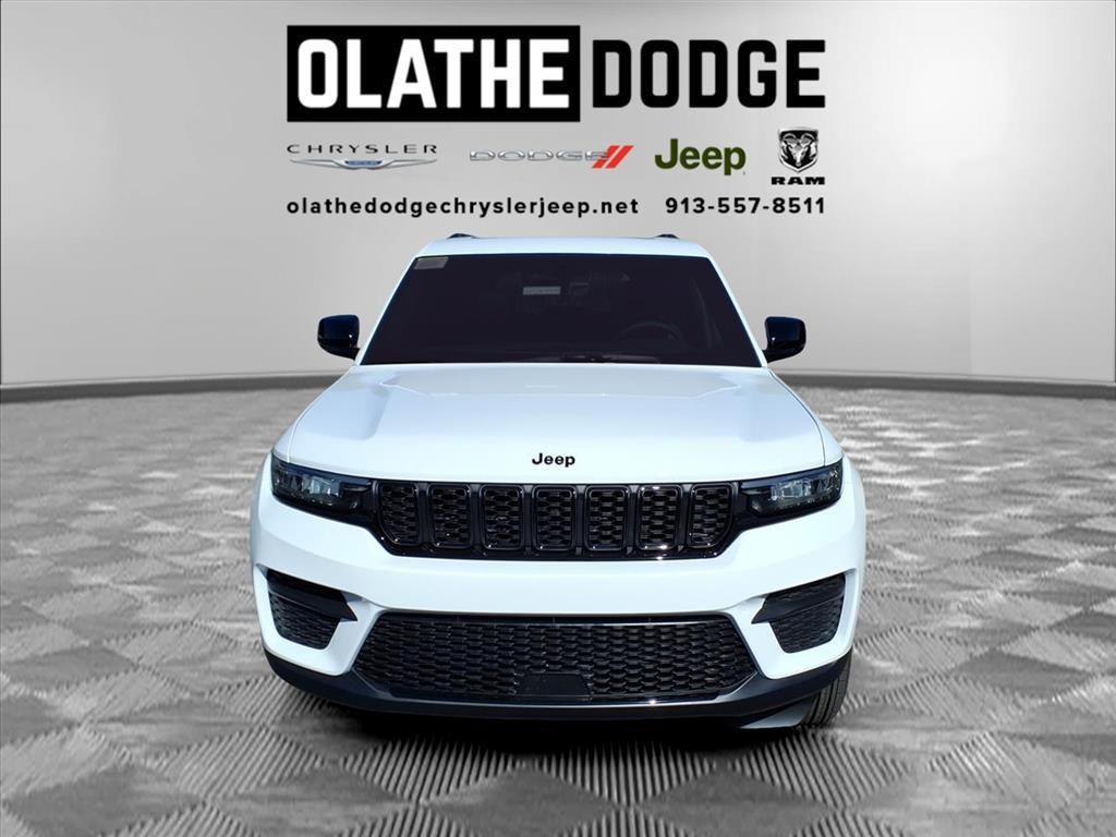 new 2025 Jeep Grand Cherokee car, priced at $40,609