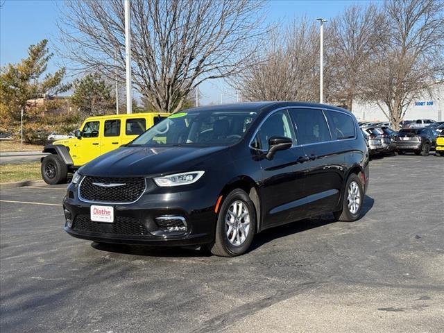 used 2023 Chrysler Pacifica car, priced at $22,989