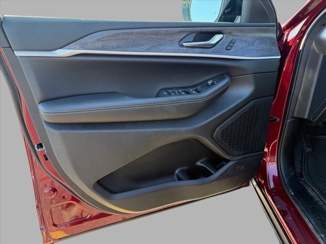 new 2025 Jeep Grand Cherokee L car, priced at $49,377