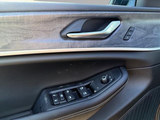new 2025 Jeep Grand Cherokee L car, priced at $49,377