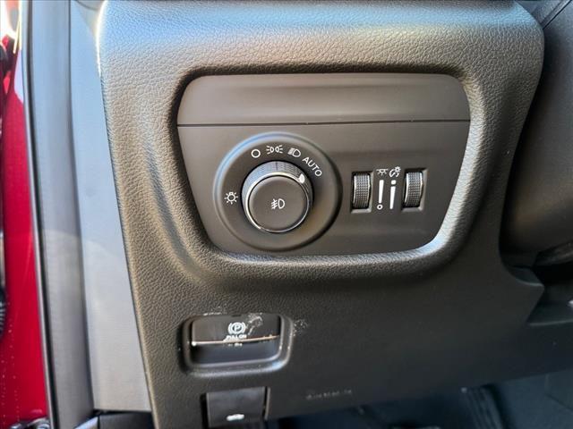 new 2025 Jeep Grand Cherokee L car, priced at $49,377