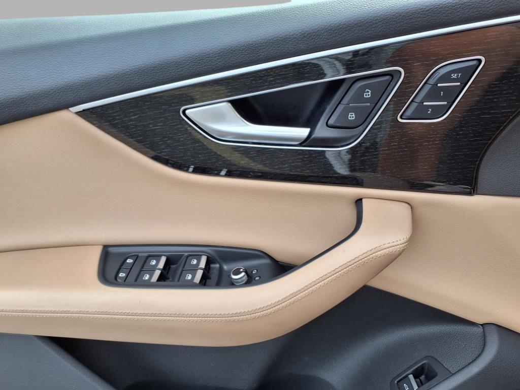 used 2021 Audi Q7 car, priced at $29,980
