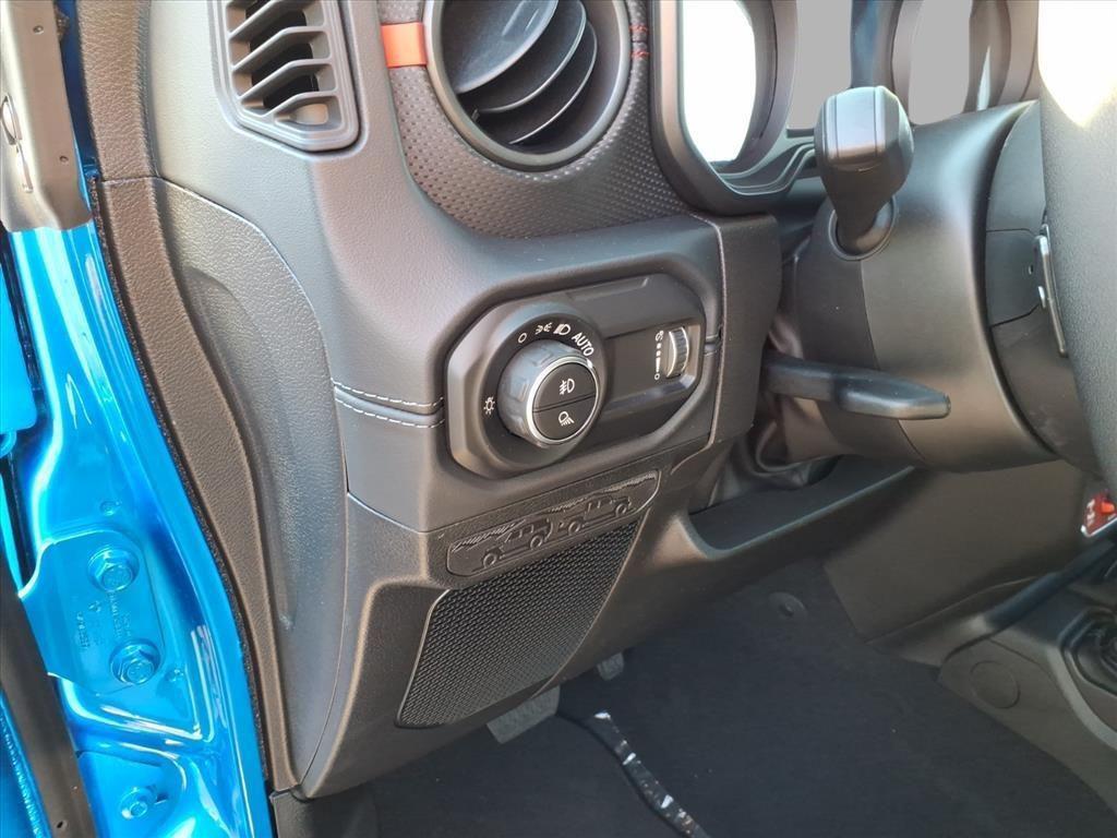 new 2025 Jeep Gladiator car, priced at $53,359