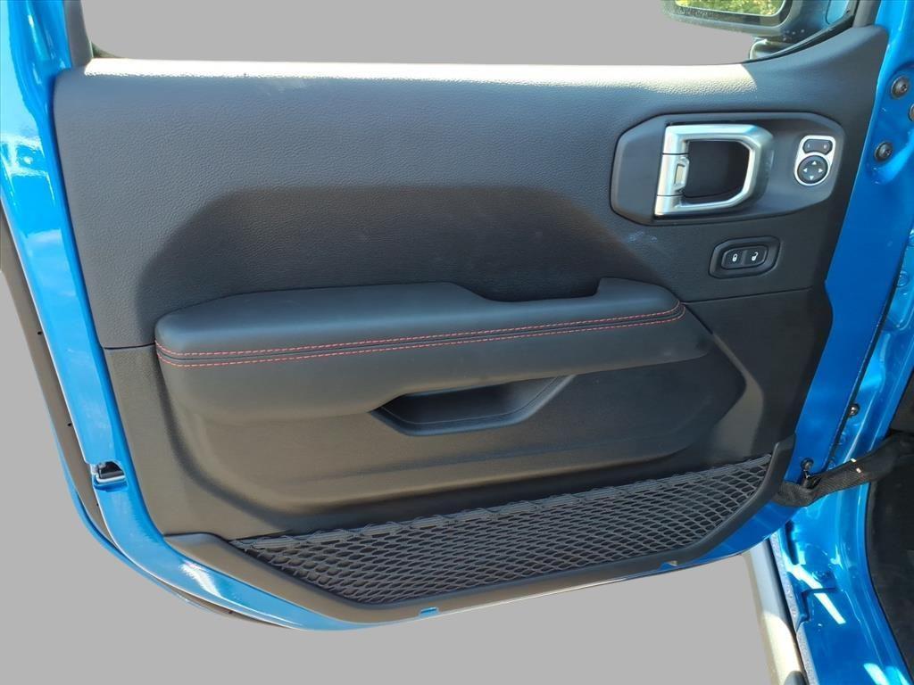 new 2025 Jeep Gladiator car, priced at $53,359