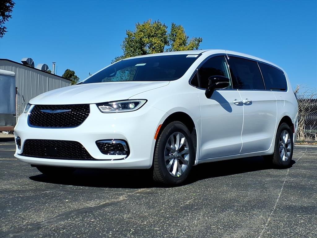 new 2026 Chrysler Pacifica car, priced at $41,850