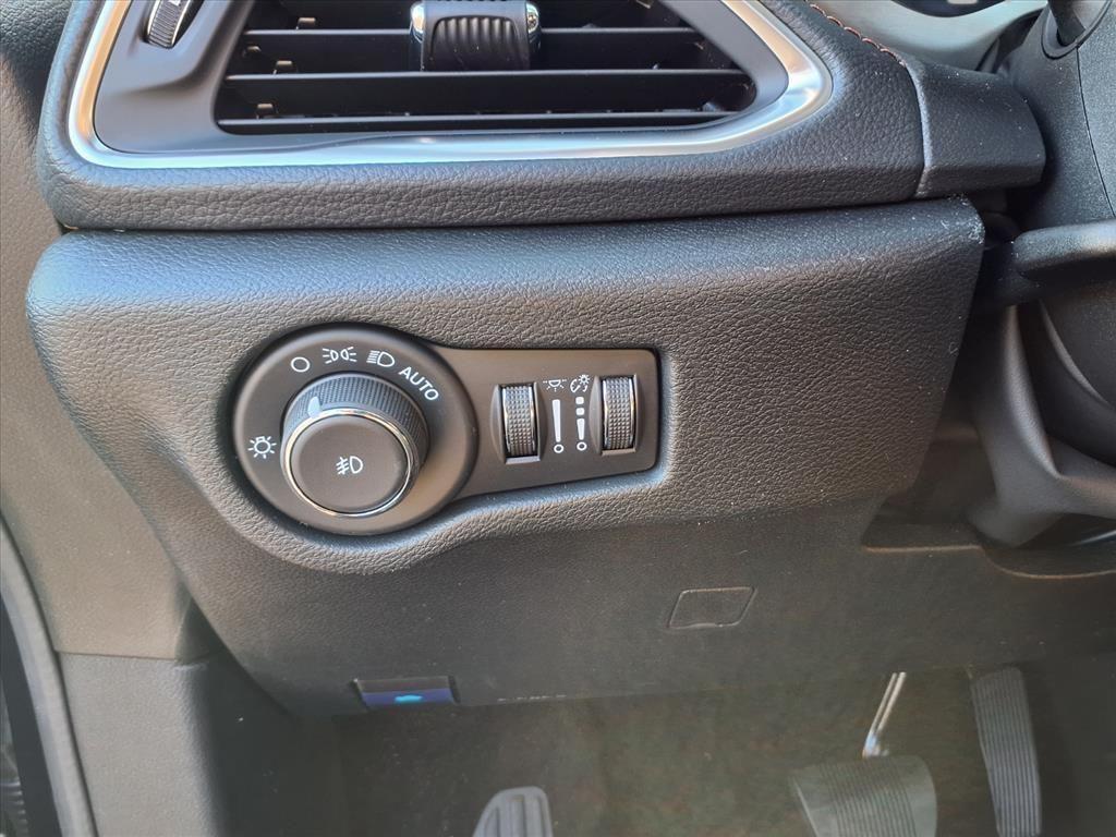 new 2026 Chrysler Pacifica car, priced at $49,471