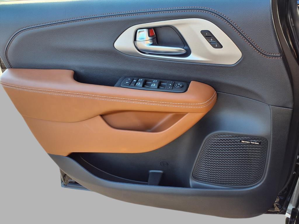 new 2026 Chrysler Pacifica car, priced at $49,471