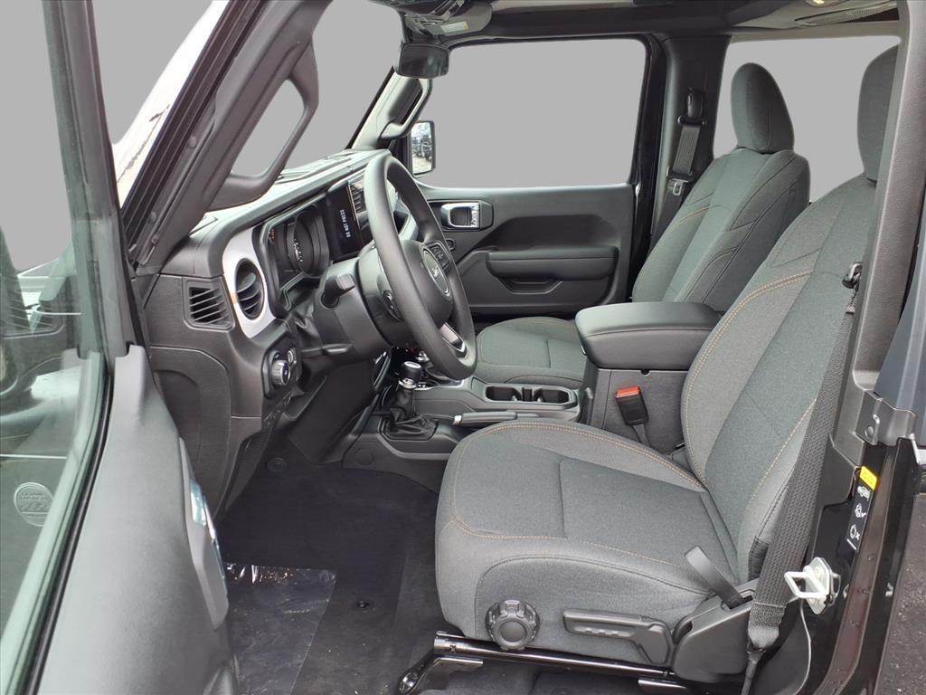 new 2026 Jeep Wrangler car, priced at $35,781