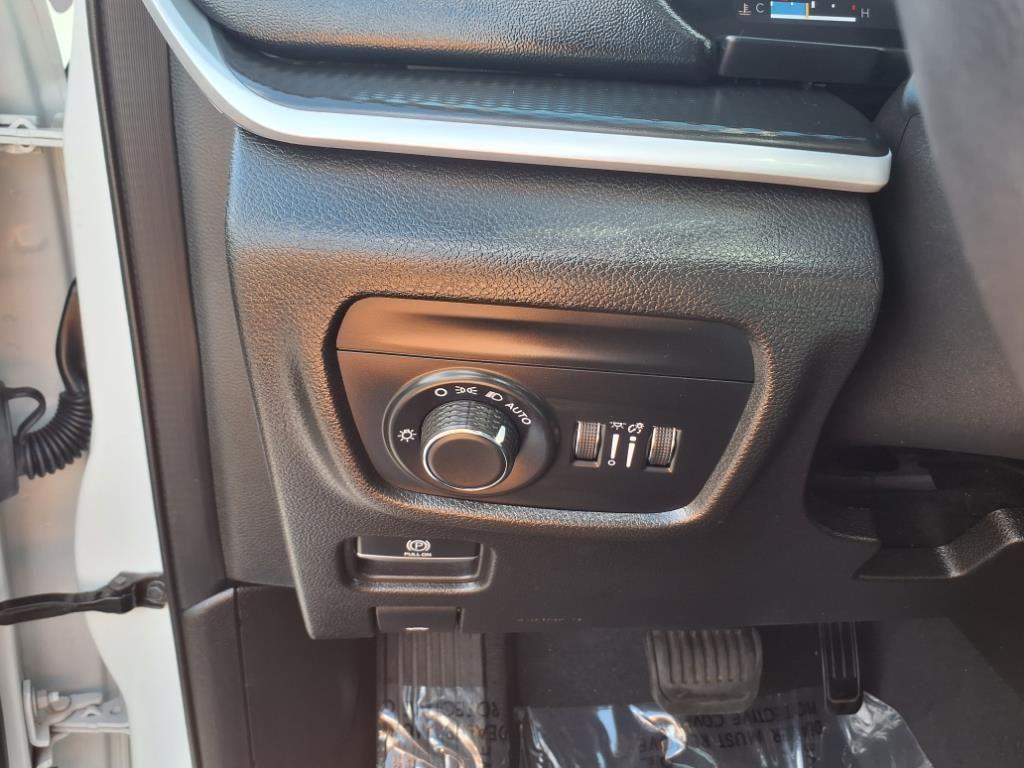 used 2023 Jeep Grand Cherokee L car, priced at $27,326
