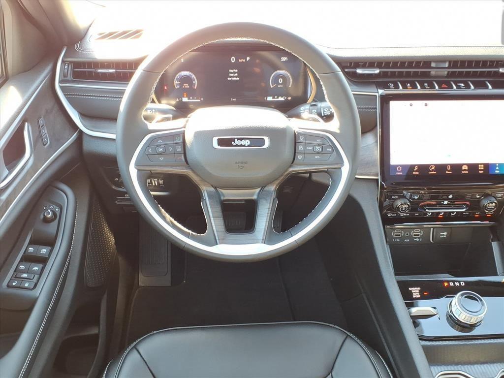 new 2025 Jeep Grand Cherokee L car, priced at $48,469