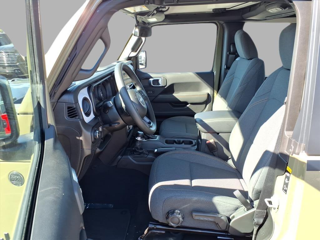 new 2026 Jeep Wrangler car, priced at $35,821