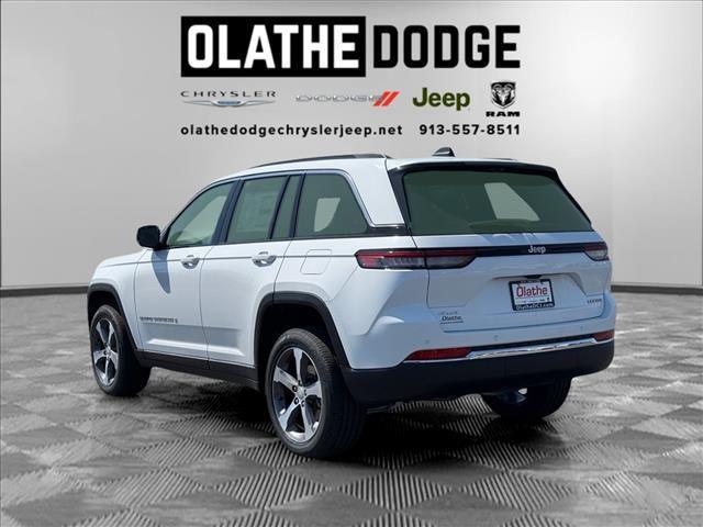 new 2025 Jeep Grand Cherokee car, priced at $49,743