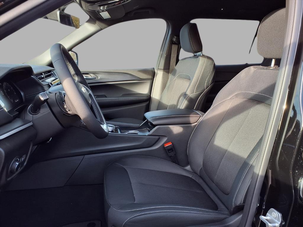 new 2025 Jeep Grand Cherokee L car, priced at $38,359