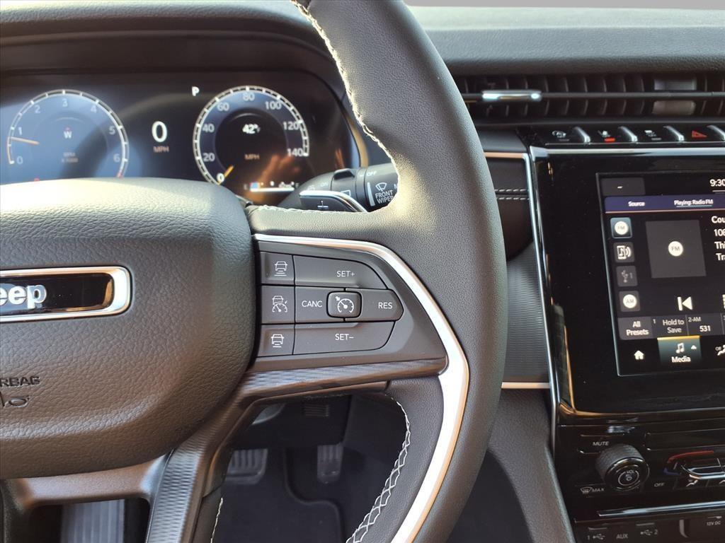 new 2025 Jeep Grand Cherokee L car, priced at $38,359