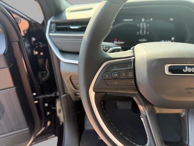 new 2025 Jeep Grand Cherokee car, priced at $40,559