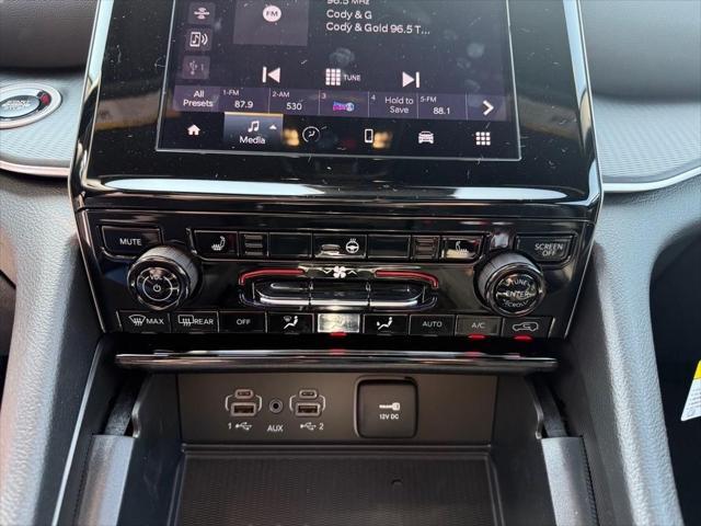 new 2025 Jeep Grand Cherokee car, priced at $40,559