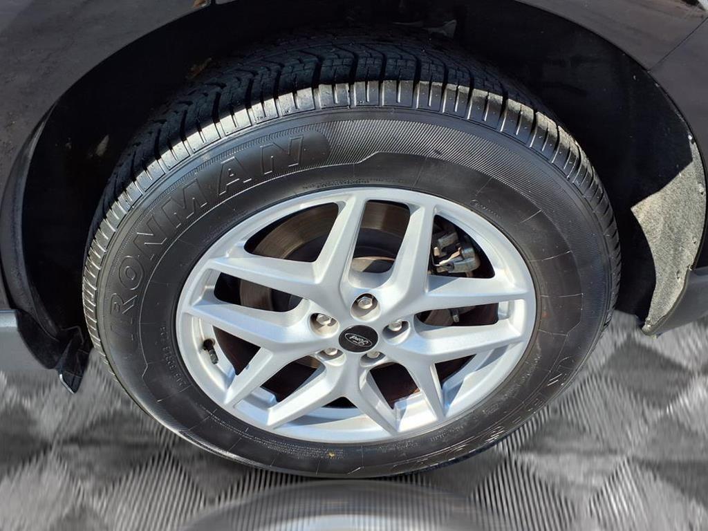 used 2024 Ford Edge car, priced at $23,949