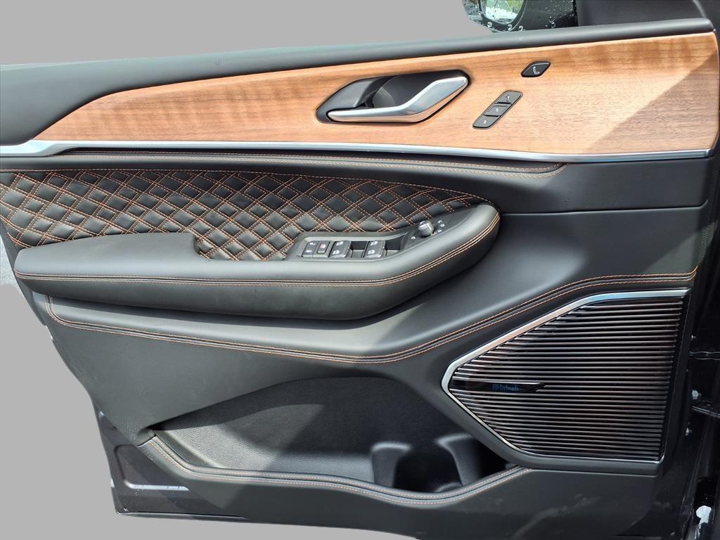 new 2025 Jeep Grand Cherokee L car, priced at $65,454