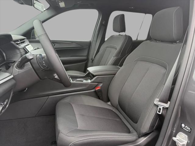 new 2025 Jeep Grand Cherokee car, priced at $37,571