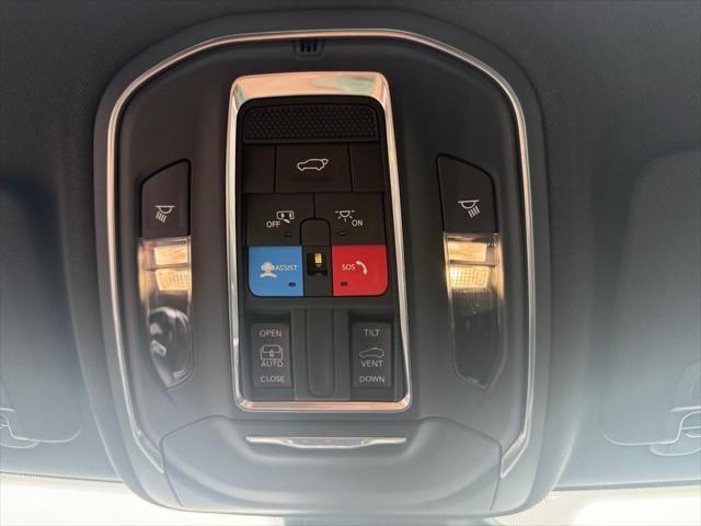 new 2025 Jeep Grand Cherokee car, priced at $37,571