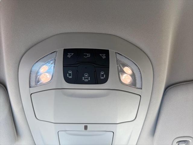 used 2023 Chrysler Pacifica car, priced at $23,185