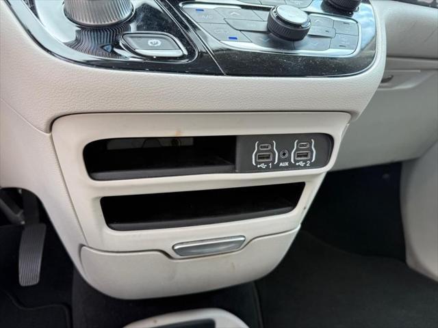 used 2023 Chrysler Pacifica car, priced at $23,185