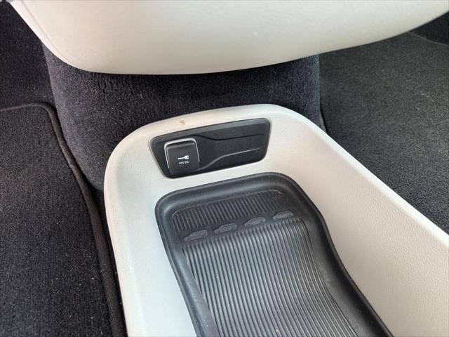 used 2023 Chrysler Pacifica car, priced at $23,185