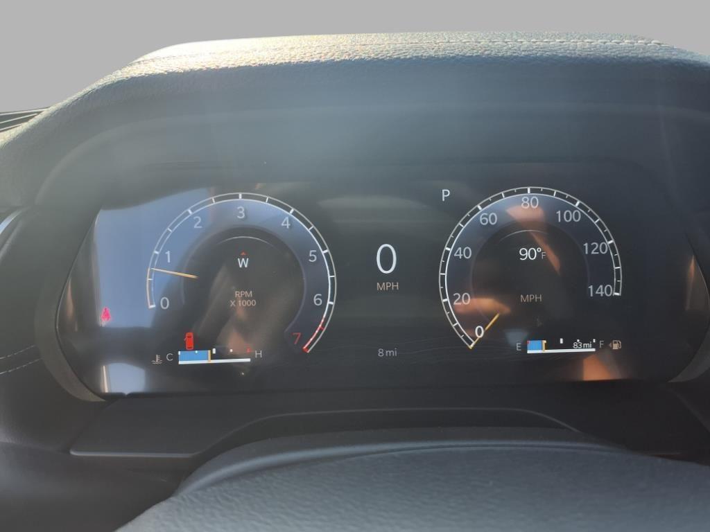 new 2025 Jeep Grand Cherokee car, priced at $39,988