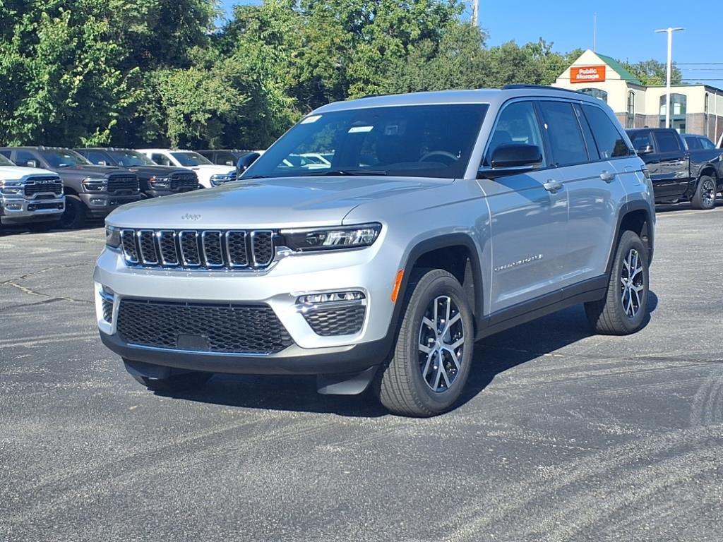 new 2025 Jeep Grand Cherokee car, priced at $39,988