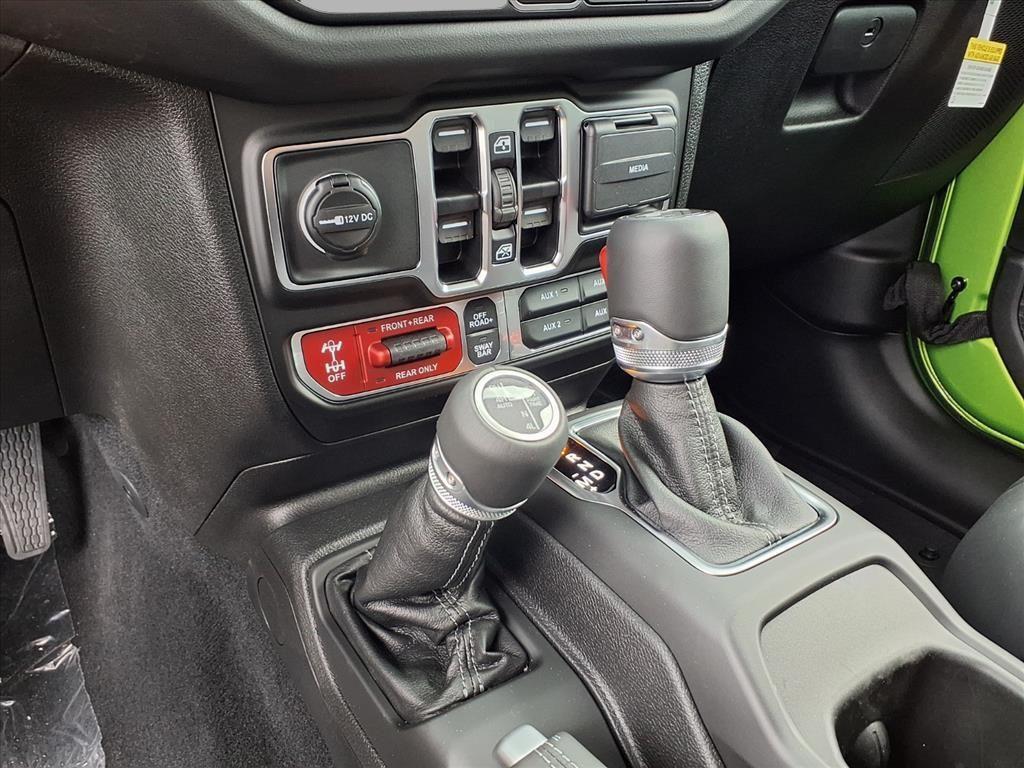 new 2025 Jeep Wrangler car, priced at $57,509