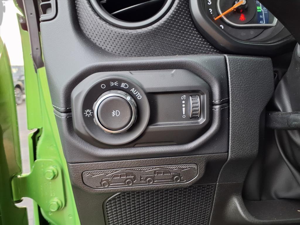 new 2025 Jeep Wrangler car, priced at $57,509