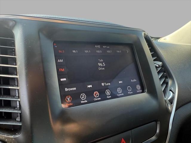 used 2020 Jeep Cherokee car, priced at $18,995