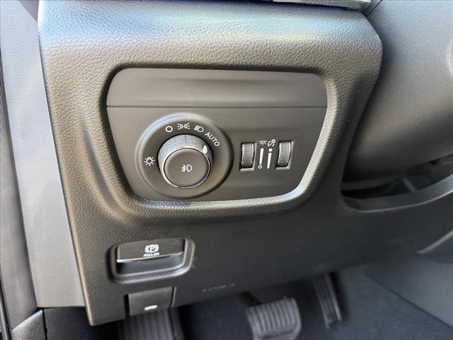 new 2025 Jeep Grand Cherokee L car, priced at $57,489