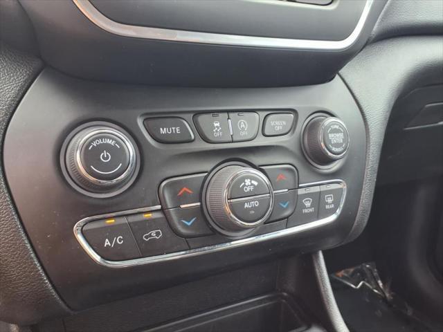 used 2023 Jeep Cherokee car, priced at $22,930